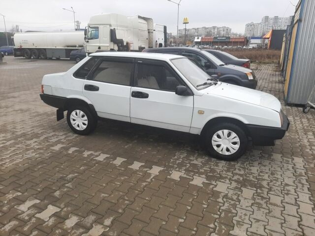 Белый ВАЗ 21099, объемом двигателя 1.5 л и пробегом 5 тыс. км за 850 $, фото 1 на Automoto.ua