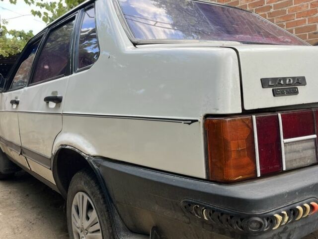 Білий ВАЗ 21099, об'ємом двигуна 1.5 л та пробігом 90 тис. км за 715 $, фото 4 на Automoto.ua