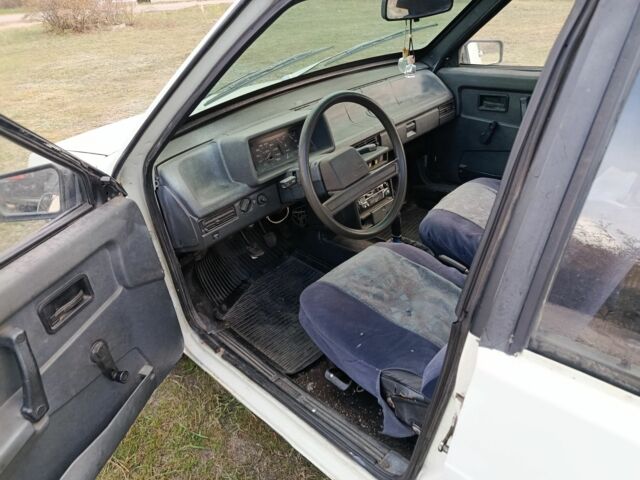 Белый ВАЗ 21099, объемом двигателя 1.5 л и пробегом 120 тыс. км за 900 $, фото 7 на Automoto.ua