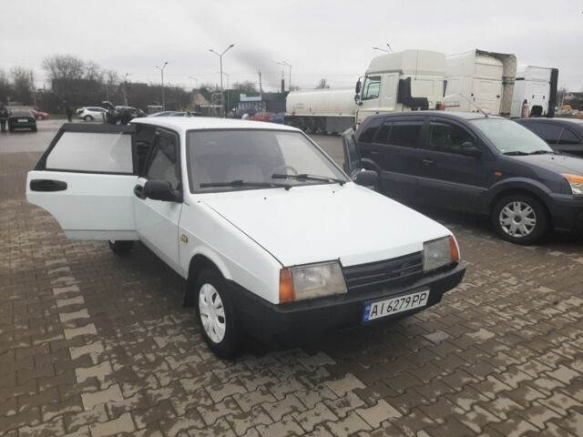 Белый ВАЗ 21099, объемом двигателя 1.5 л и пробегом 5 тыс. км за 850 $, фото 4 на Automoto.ua