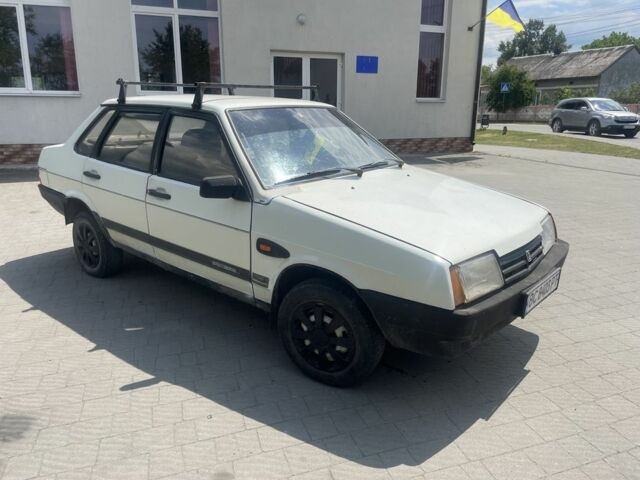 Белый ВАЗ 21099, объемом двигателя 1.5 л и пробегом 100 тыс. км за 430 $, фото 5 на Automoto.ua