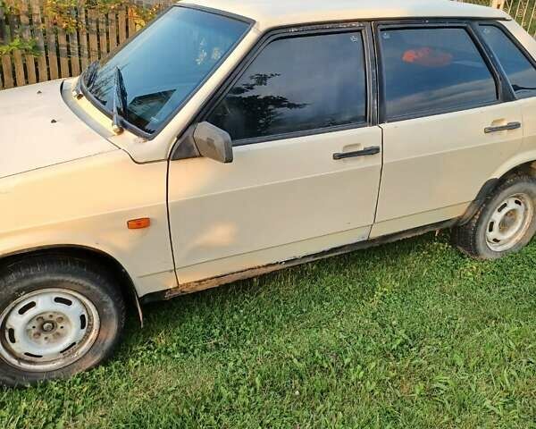 Белый ВАЗ 21099, объемом двигателя 1.46 л и пробегом 77 тыс. км за 1200 $, фото 3 на Automoto.ua