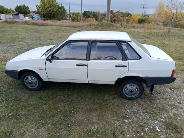 Белый ВАЗ 21099, объемом двигателя 1.5 л и пробегом 120 тыс. км за 900 $, фото 8 на Automoto.ua