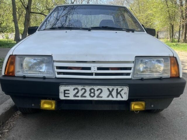 Белый ВАЗ 21099, объемом двигателя 1.5 л и пробегом 150 тыс. км за 1000 $, фото 4 на Automoto.ua