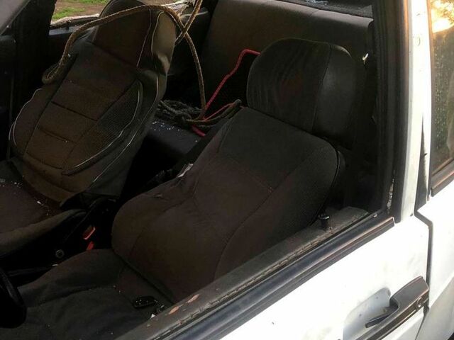 Белый ВАЗ 21099, объемом двигателя 1.5 л и пробегом 91 тыс. км за 550 $, фото 4 на Automoto.ua