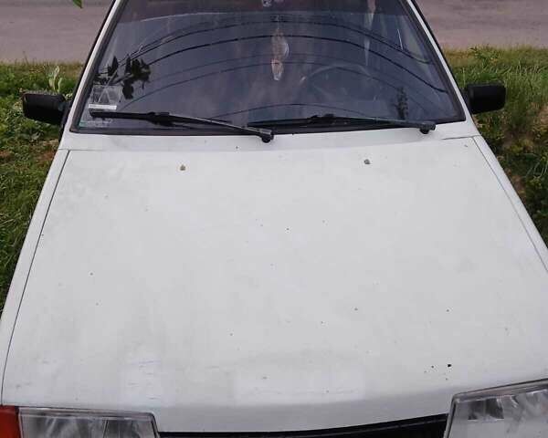 Белый ВАЗ 21099, объемом двигателя 1.5 л и пробегом 250 тыс. км за 1150 $, фото 5 на Automoto.ua
