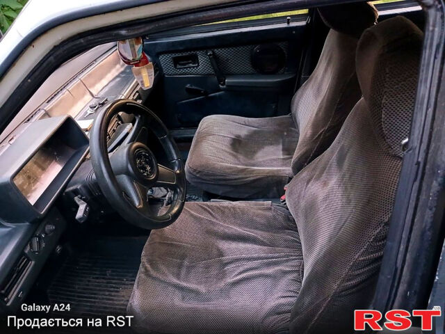Белый ВАЗ 21099, объемом двигателя 1.5 л и пробегом 200 тыс. км за 1150 $, фото 6 на Automoto.ua