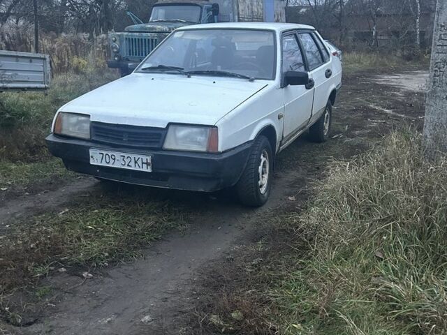 Белый ВАЗ 21099, объемом двигателя 0 л и пробегом 3 тыс. км за 400 $, фото 1 на Automoto.ua