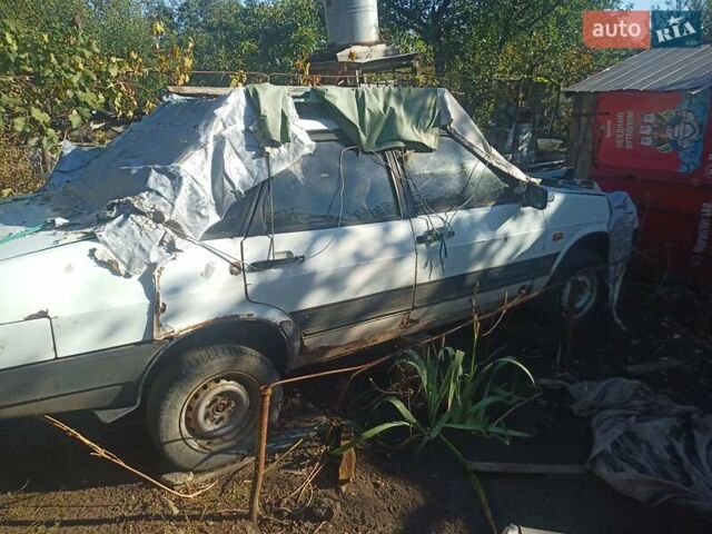 Білий ВАЗ 21099, об'ємом двигуна 0 л та пробігом 300 тис. км за 700 $, фото 3 на Automoto.ua