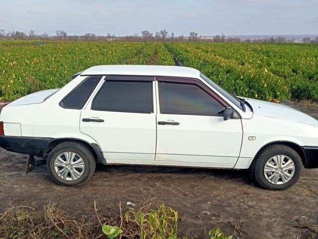 Білий ВАЗ 21099, об'ємом двигуна 1.5 л та пробігом 5 тис. км за 1350 $, фото 1 на Automoto.ua