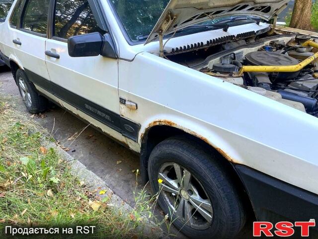 Білий ВАЗ 21099, об'ємом двигуна 1.5 л та пробігом 150 тис. км за 800 $, фото 8 на Automoto.ua