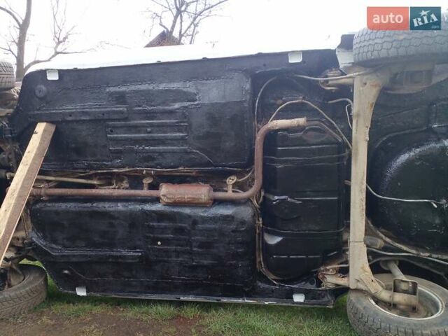 Белый ВАЗ 21099, объемом двигателя 1.5 л и пробегом 200 тыс. км за 1000 $, фото 4 на Automoto.ua