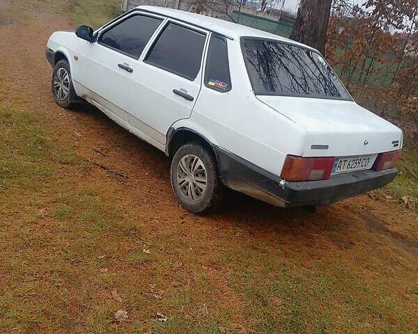 Білий ВАЗ 21099, об'ємом двигуна 1.45 л та пробігом 150 тис. км за 450 $, фото 3 на Automoto.ua