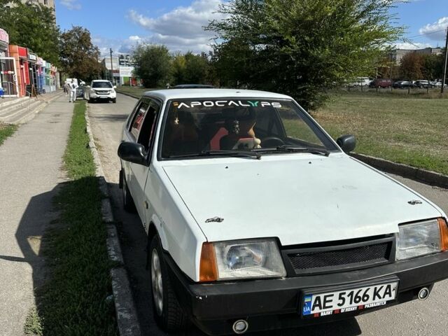 Белый ВАЗ 21099, объемом двигателя 1.5 л и пробегом 500 тыс. км за 1019 $, фото 1 на Automoto.ua