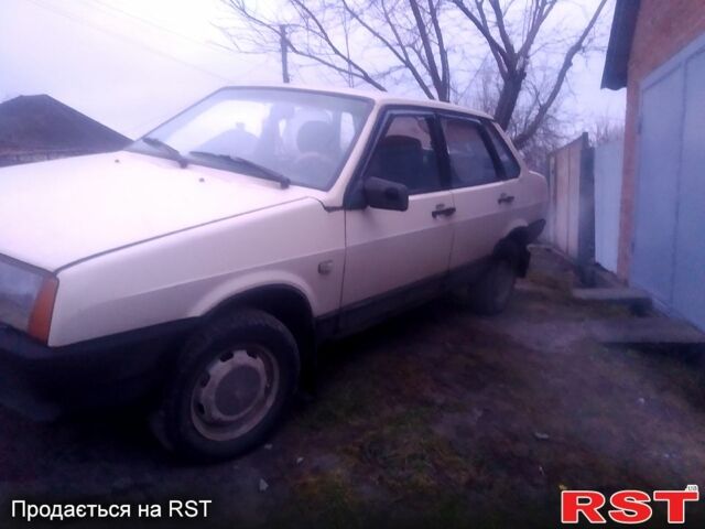 Белый ВАЗ 21099, объемом двигателя 1.5 л и пробегом 0 тыс. км за 1300 $, фото 1 на Automoto.ua