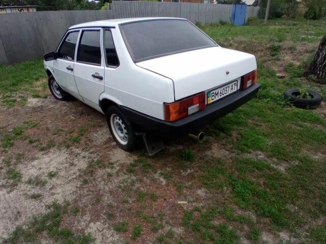 Белый ВАЗ 21099, объемом двигателя 0 л и пробегом 15 тыс. км за 1600 $, фото 4 на Automoto.ua