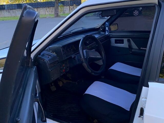 Белый ВАЗ 21099, объемом двигателя 1.5 л и пробегом 175 тыс. км за 1300 $, фото 3 на Automoto.ua