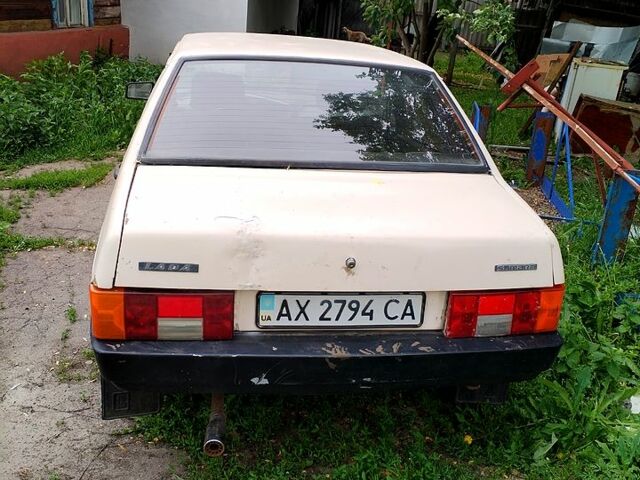 Белый ВАЗ 21099, объемом двигателя 1.5 л и пробегом 270 тыс. км за 800 $, фото 1 на Automoto.ua