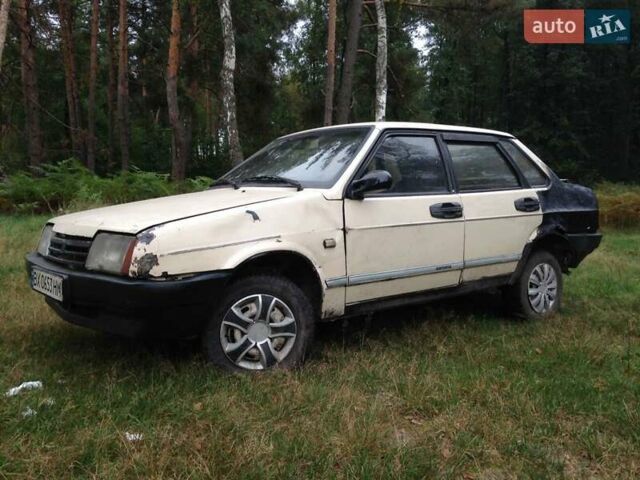 Білий ВАЗ 21099, об'ємом двигуна 1.5 л та пробігом 50 тис. км за 400 $, фото 7 на Automoto.ua