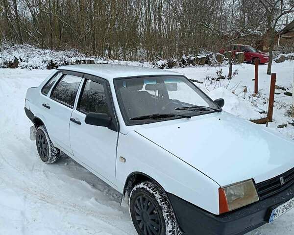 Білий ВАЗ 21099, об'ємом двигуна 1.6 л та пробігом 200 тис. км за 1250 $, фото 1 на Automoto.ua