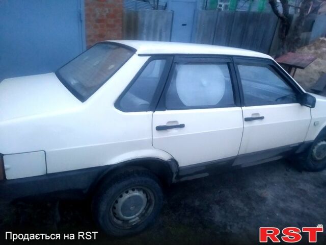 Белый ВАЗ 21099, объемом двигателя 1.5 л и пробегом 0 тыс. км за 1300 $, фото 3 на Automoto.ua
