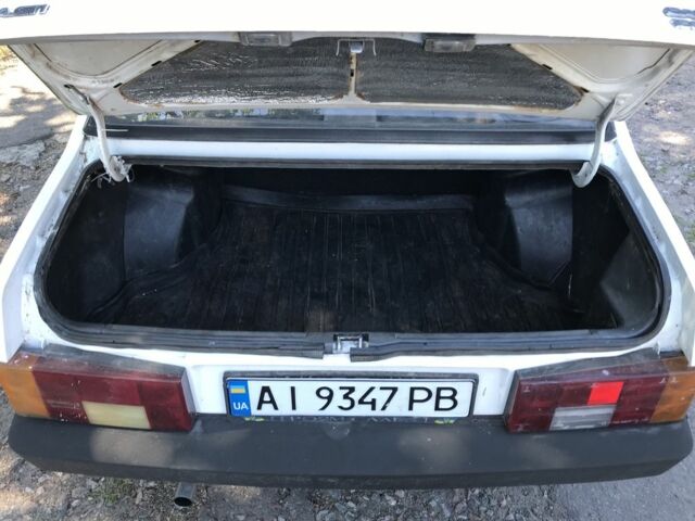 Белый ВАЗ 21099, объемом двигателя 1.5 л и пробегом 250 тыс. км за 945 $, фото 7 на Automoto.ua