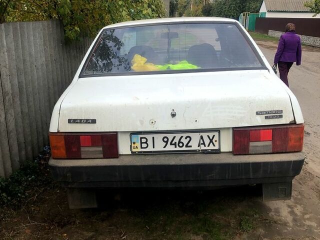 Белый ВАЗ 21099, объемом двигателя 1.5 л и пробегом 300 тыс. км за 1200 $, фото 2 на Automoto.ua