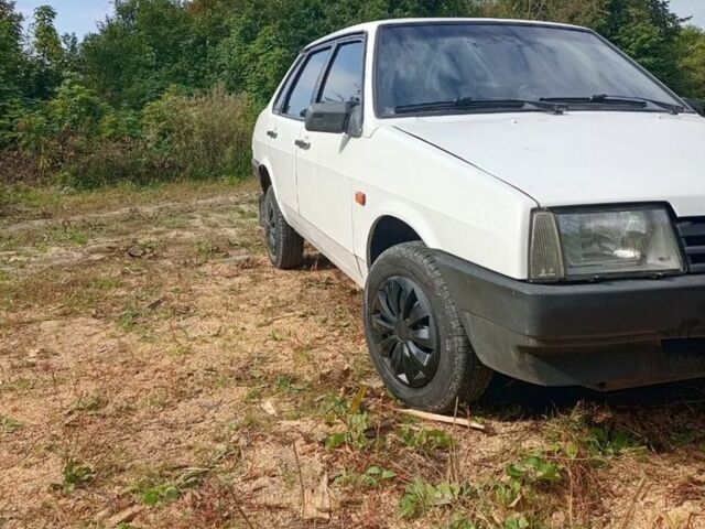 Білий ВАЗ 21099, об'ємом двигуна 1.5 л та пробігом 2 тис. км за 999 $, фото 1 на Automoto.ua