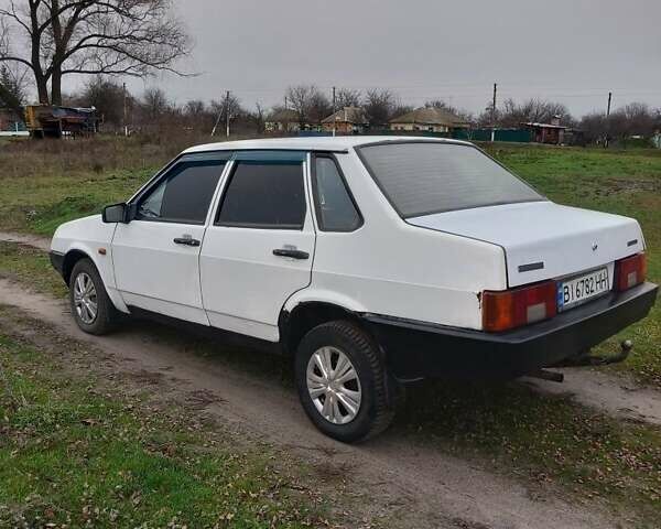 Белый ВАЗ 21099, объемом двигателя 1.5 л и пробегом 111 тыс. км за 1150 $, фото 2 на Automoto.ua