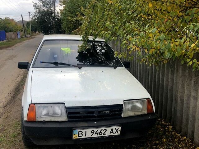 Белый ВАЗ 21099, объемом двигателя 1.5 л и пробегом 300 тыс. км за 1200 $, фото 1 на Automoto.ua