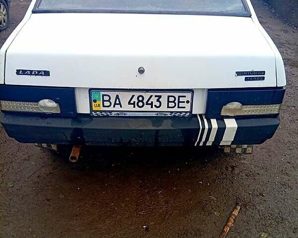 Білий ВАЗ 21099, об'ємом двигуна 1.6 л та пробігом 230 тис. км за 1000 $, фото 3 на Automoto.ua