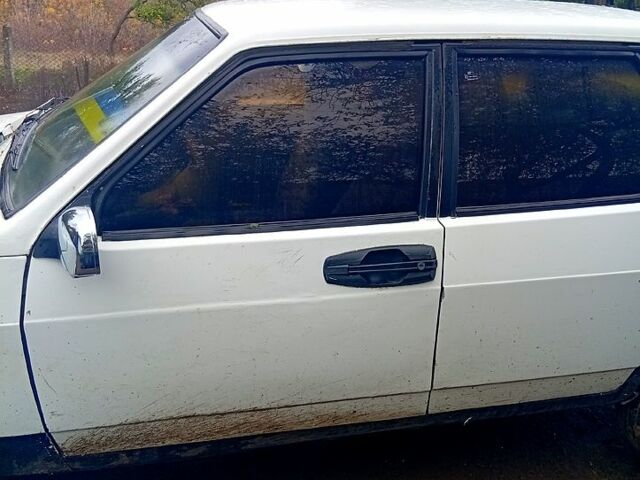 Білий ВАЗ 21099, об'ємом двигуна 1.6 л та пробігом 230 тис. км за 1000 $, фото 1 на Automoto.ua