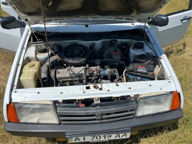 Белый ВАЗ 21099, объемом двигателя 1.5 л и пробегом 300 тыс. км за 850 $, фото 6 на Automoto.ua