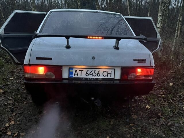 Белый ВАЗ 21099, объемом двигателя 1.5 л и пробегом 40 тыс. км за 904 $, фото 4 на Automoto.ua