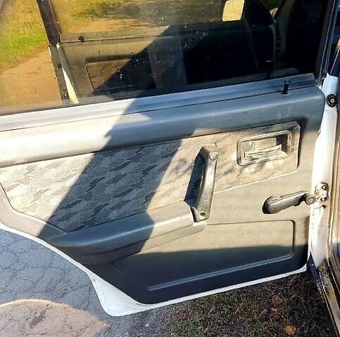 Белый ВАЗ 21099, объемом двигателя 1.5 л и пробегом 145 тыс. км за 1000 $, фото 4 на Automoto.ua