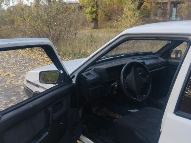 Белый ВАЗ 21099, объемом двигателя 1.5 л и пробегом 15 тыс. км за 725 $, фото 1 на Automoto.ua