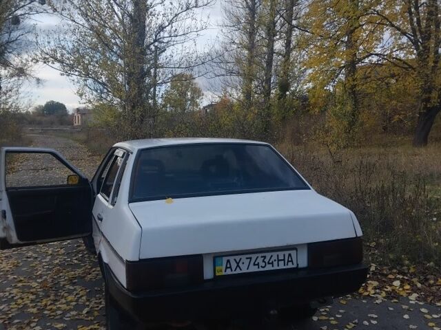Белый ВАЗ 21099, объемом двигателя 1.5 л и пробегом 15 тыс. км за 725 $, фото 2 на Automoto.ua