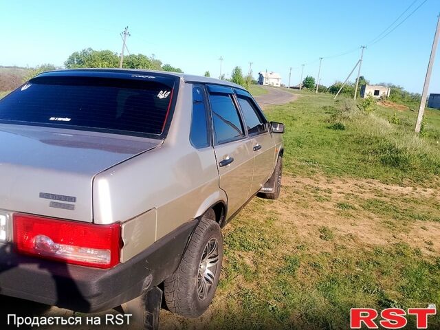 Белый ВАЗ 21099, объемом двигателя 1.5 л и пробегом 0 тыс. км за 1900 $, фото 4 на Automoto.ua