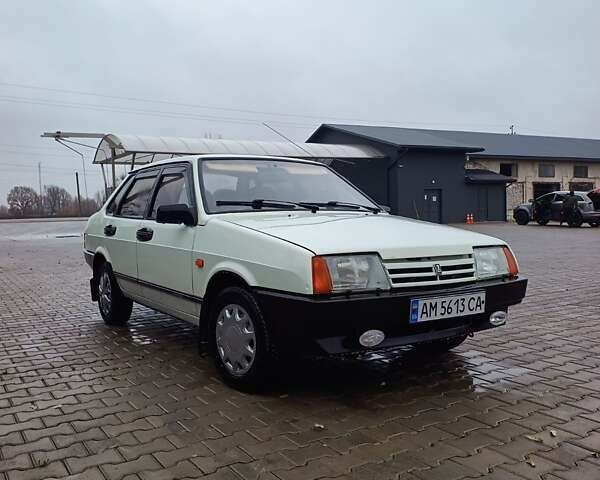 Белый ВАЗ 21099, объемом двигателя 1.5 л и пробегом 210 тыс. км за 1450 $, фото 7 на Automoto.ua