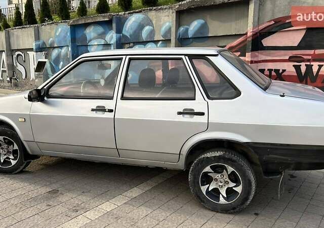 Белый ВАЗ 21099, объемом двигателя 1.5 л и пробегом 130 тыс. км за 1300 $, фото 5 на Automoto.ua