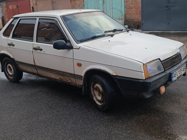 Білий ВАЗ 21099, об'ємом двигуна 1.5 л та пробігом 280 тис. км за 670 $, фото 7 на Automoto.ua
