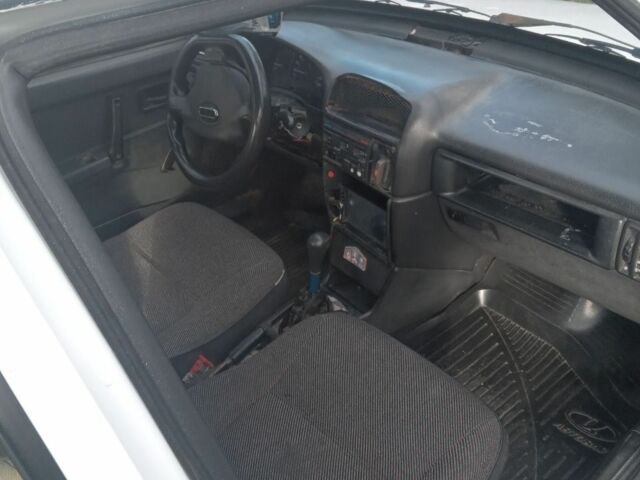 Белый ВАЗ 21099, объемом двигателя 1.5 л и пробегом 80 тыс. км за 642 $, фото 3 на Automoto.ua