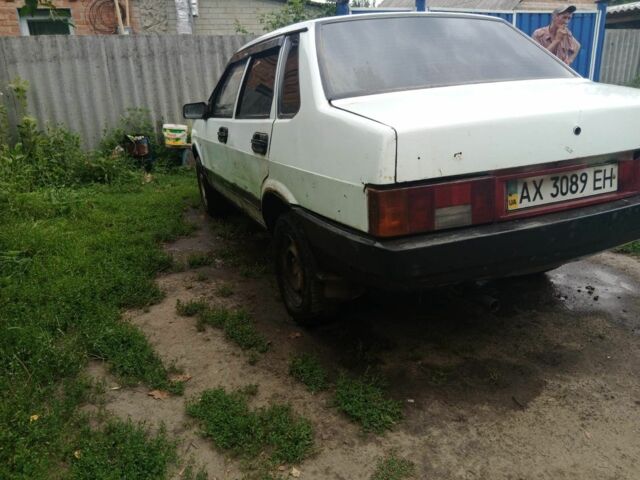 Белый ВАЗ 21099, объемом двигателя 1.5 л и пробегом 777 тыс. км за 600 $, фото 4 на Automoto.ua