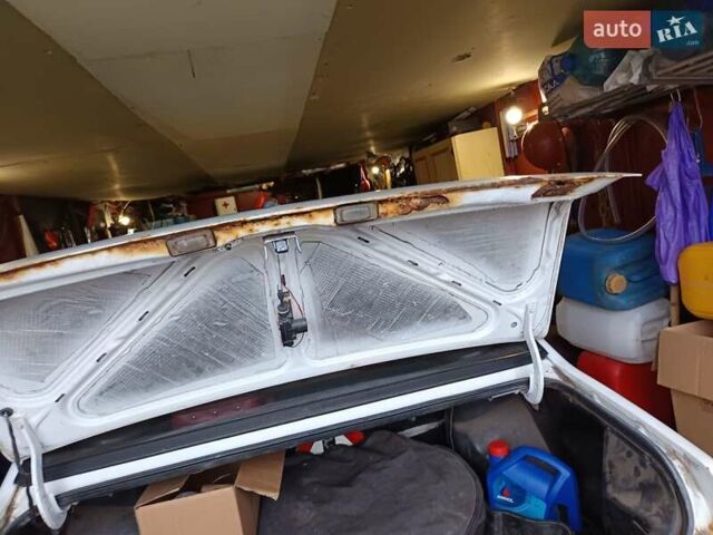 Белый ВАЗ 21099, объемом двигателя 1.5 л и пробегом 300 тыс. км за 900 $, фото 5 на Automoto.ua