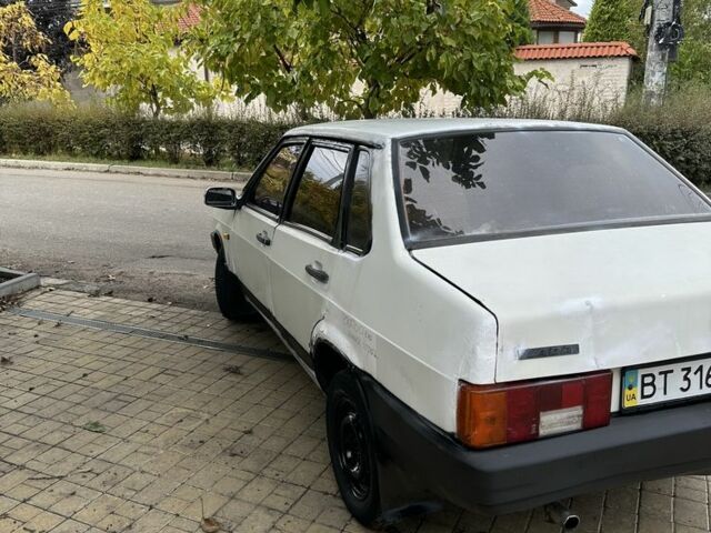 Білий ВАЗ 21099, об'ємом двигуна 1.5 л та пробігом 168 тис. км за 700 $, фото 2 на Automoto.ua