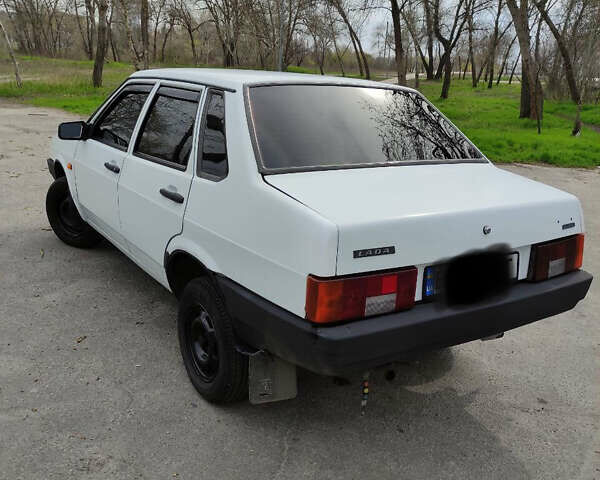 Белый ВАЗ 21099, объемом двигателя 1.5 л и пробегом 200 тыс. км за 1600 $, фото 4 на Automoto.ua
