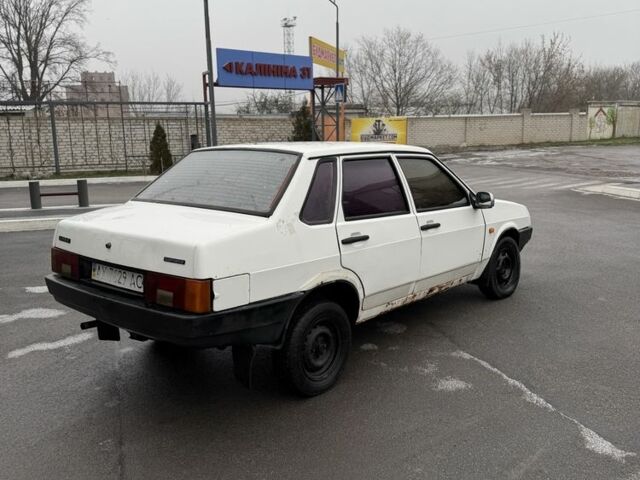 Белый ВАЗ 21099, объемом двигателя 0 л и пробегом 200 тыс. км за 700 $, фото 2 на Automoto.ua