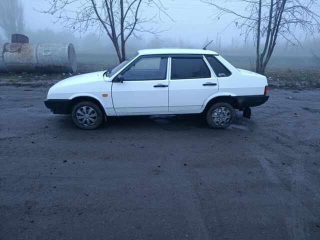 Білий ВАЗ 21099, об'ємом двигуна 1.5 л та пробігом 100 тис. км за 1350 $, фото 4 на Automoto.ua