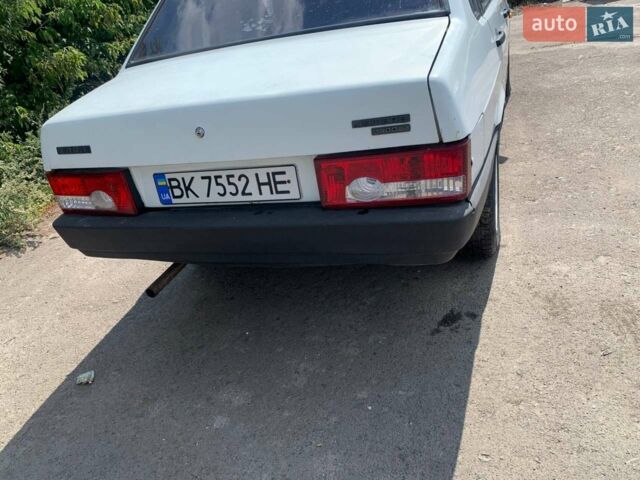 Белый ВАЗ 21099, объемом двигателя 1.5 л и пробегом 122 тыс. км за 1500 $, фото 8 на Automoto.ua