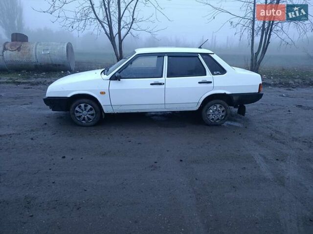 Белый ВАЗ 21099, объемом двигателя 1.5 л и пробегом 100 тыс. км за 1350 $, фото 8 на Automoto.ua